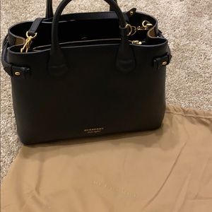 Burberry purse